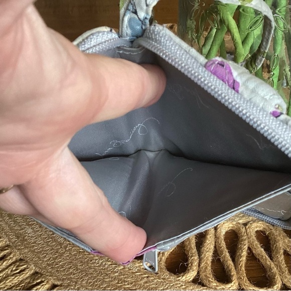 Vera Bradley Small Wristlet Wallet and Nomadic Floral Makeup Bag - Picture 2 of 7